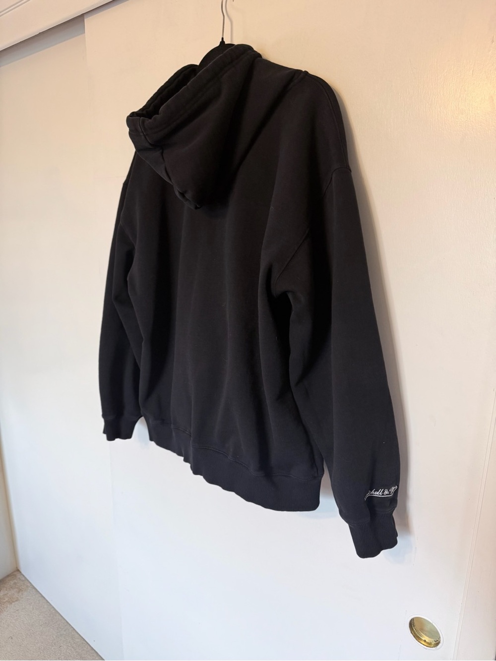Mitchell & Ness Men's Black Hawks Hoodie - XL - Picture 11 of 12